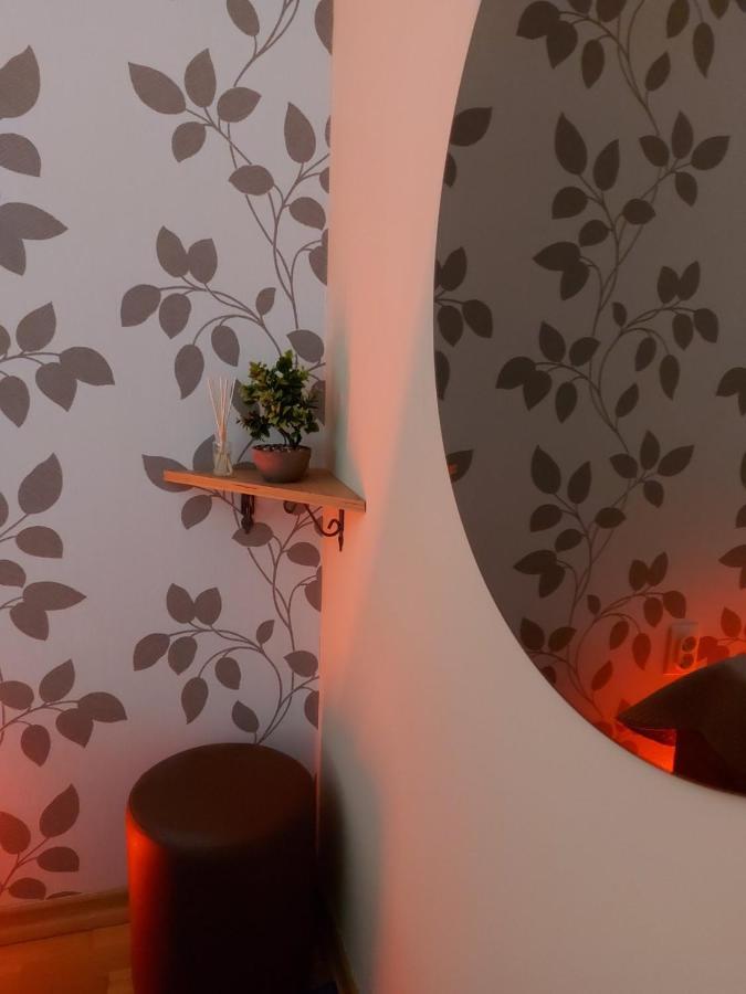 Apartman Espresso Sa Parkingom スレムスカ・ミトロヴィツァ エクステリア 写真